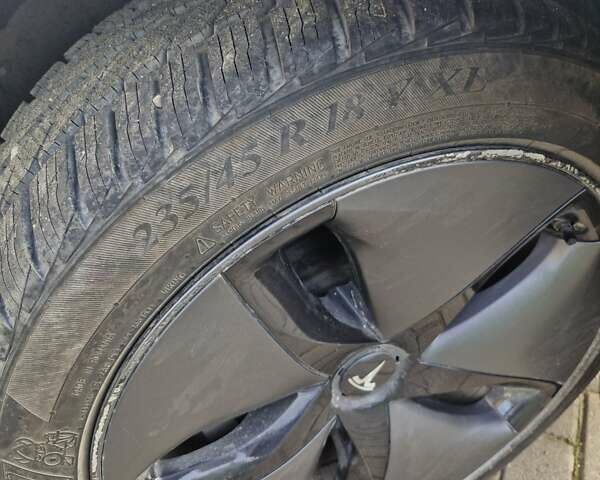 Белый Тесла Модель 3, объемом двигателя 0 л и пробегом 56 тыс. км за 21200 $, фото 16 на Automoto.ua