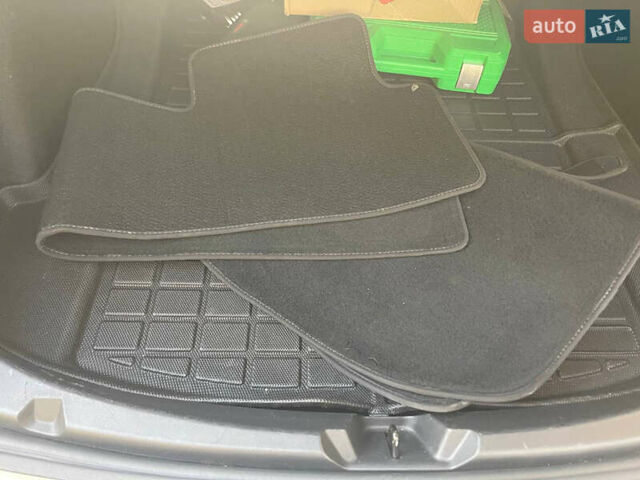 Тесла Модель 3 2021 в Днепре (Днепропетровске) на Automoto.ua Белый Тесла Модель 3, объемом двигателя 0 л и пробегом 131 тыс. км за 21500 $, фото 15 на Automoto.ua