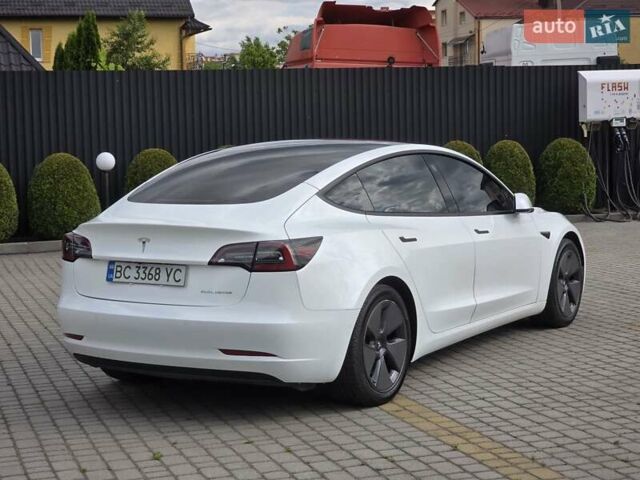 Білий Тесла Модель 3, об'ємом двигуна 0 л та пробігом 91 тис. км за 22999 $, фото 9 на Automoto.ua