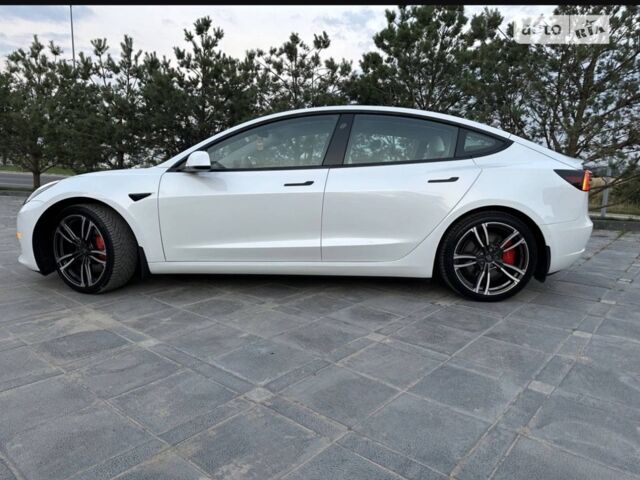 Білий Тесла Модель 3, об'ємом двигуна 0 л та пробігом 0 тис. км за 22000 $, фото 3 на Automoto.ua