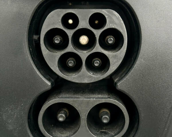 Білий Тесла Модель 3, об'ємом двигуна 0 л та пробігом 67 тис. км за 32500 $, фото 14 на Automoto.ua