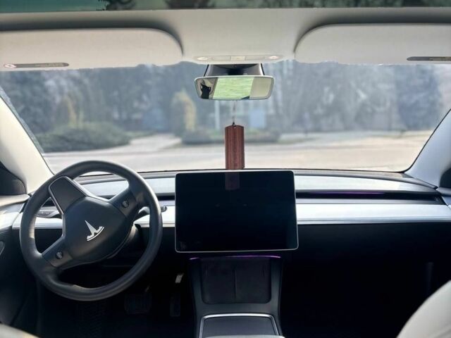 Білий Тесла Модель 3, об'ємом двигуна 0 л та пробігом 108 тис. км за 17500 $, фото 8 на Automoto.ua