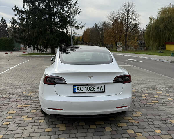 Белый Тесла Модель 3, объемом двигателя 0 л и пробегом 98 тыс. км за 19000 $, фото 3 на Automoto.ua