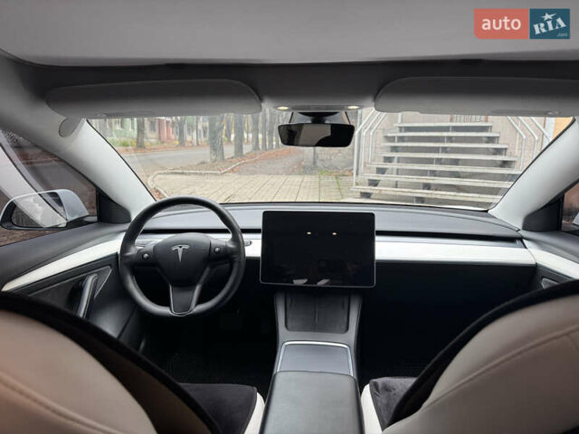 Белый Тесла Модель 3, объемом двигателя 0 л и пробегом 67 тыс. км за 23000 $, фото 12 на Automoto.ua