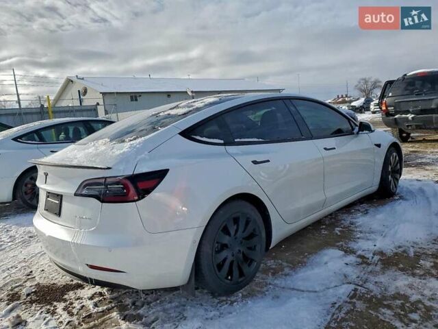 Білий Тесла Модель 3, об'ємом двигуна 0 л та пробігом 55 тис. км за 4900 $, фото 2 на Automoto.ua
