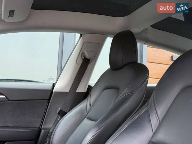 Білий Тесла Модель 3, об'ємом двигуна 0 л та пробігом 185 тис. км за 13900 $, фото 34 на Automoto.ua