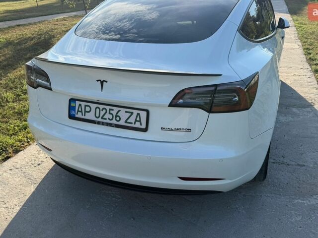 Белый Тесла Модель 3, объемом двигателя 0 л и пробегом 105 тыс. км за 20500 $, фото 3 на Automoto.ua