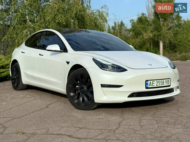 Белый Тесла Модель 3, объемом двигателя 0 л и пробегом 67 тыс. км за 22000 $, фото 12 на Automoto.ua