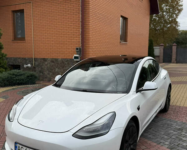 Белый Тесла Модель 3, объемом двигателя 0 л и пробегом 91 тыс. км за 16900 $, фото 2 на Automoto.ua