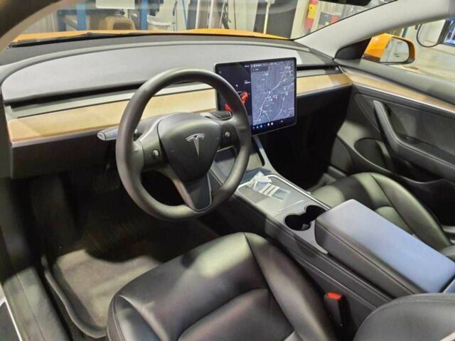 Тесла Модель 3 2021 у Києві на Automoto.ua Білий Тесла Модель 3, об'ємом двигуна 0 л та пробігом 80 тис. км за 13600 $, фото 6 на Automoto.ua