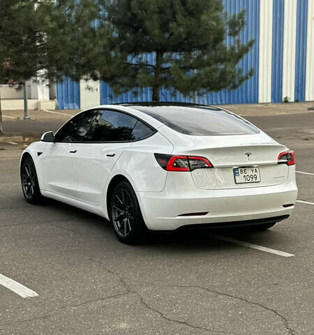 Белый Тесла Модель 3, объемом двигателя 0 л и пробегом 27 тыс. км за 24000 $, фото 10 на Automoto.ua