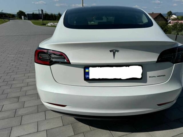 Белый Тесла Модель 3, объемом двигателя 0 л и пробегом 56 тыс. км за 12600 $, фото 8 на Automoto.ua