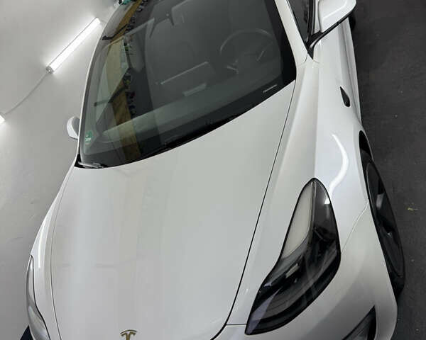 Белый Тесла Модель 3, объемом двигателя 0 л и пробегом 45 тыс. км за 28000 $, фото 21 на Automoto.ua