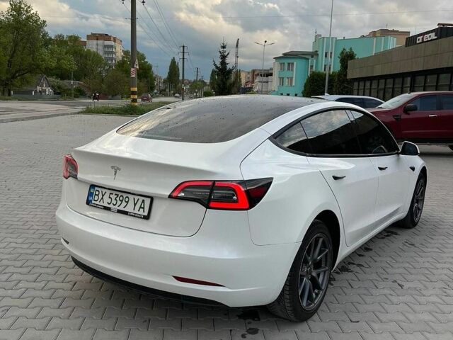 Белый Тесла Модель 3, объемом двигателя 0 л и пробегом 265 тыс. км за 13500 $, фото 4 на Automoto.ua