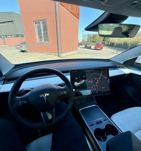 Білий Тесла Модель 3, об'ємом двигуна 0 л та пробігом 107 тис. км за 19800 $, фото 17 на Automoto.ua