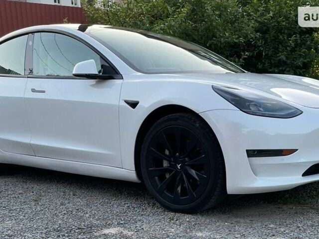 Білий Тесла Модель 3, об'ємом двигуна 0 л та пробігом 69 тис. км за 22500 $, фото 4 на Automoto.ua