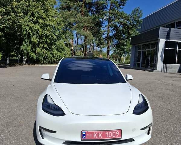 Белый Тесла Модель 3, объемом двигателя 0 л и пробегом 105 тыс. км за 20800 $, фото 11 на Automoto.ua
