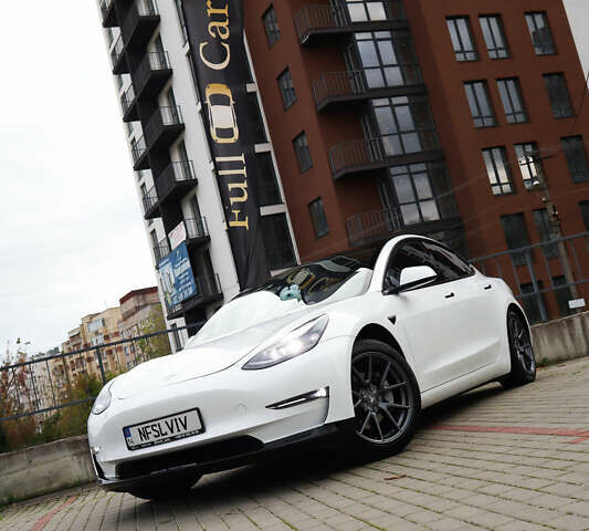 Белый Тесла Модель 3, объемом двигателя 0 л и пробегом 35 тыс. км за 21000 $, фото 41 на Automoto.ua