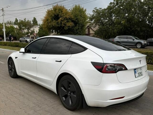 Белый Тесла Модель 3, объемом двигателя 0 л и пробегом 103 тыс. км за 19900 $, фото 5 на Automoto.ua