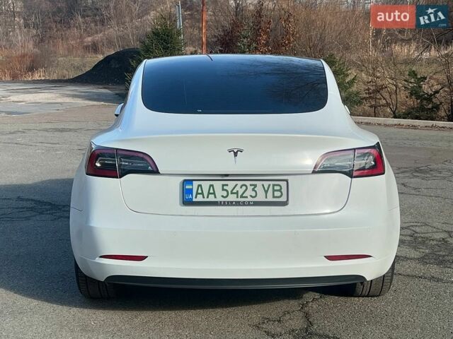 Белый Тесла Модель 3, объемом двигателя 0 л и пробегом 88 тыс. км за 24000 $, фото 5 на Automoto.ua