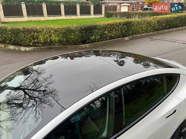 Білий Тесла Модель 3, об'ємом двигуна 0 л та пробігом 154 тис. км за 13999 $, фото 24 на Automoto.ua