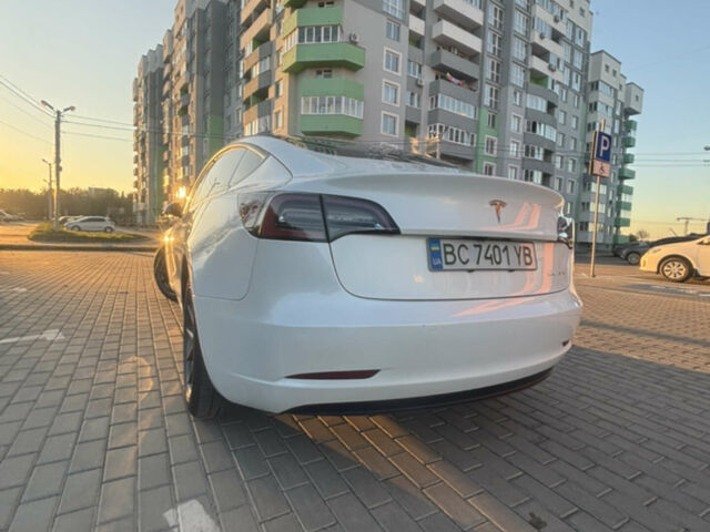Білий Тесла Модель 3, об'ємом двигуна 0 л та пробігом 95 тис. км за 19500 $, фото 6 на Automoto.ua