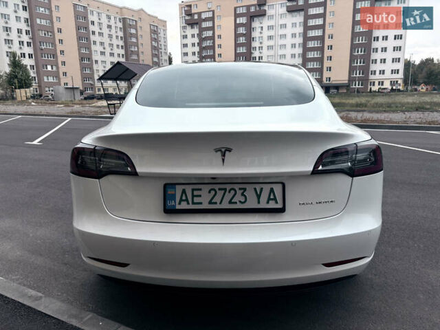 Тесла Модель 3 2021 в Днепре (Днепропетровске) на Automoto.ua Белый Тесла Модель 3, объемом двигателя 0 л и пробегом 38 тыс. км за 22000 $, фото 7 на Automoto.ua
