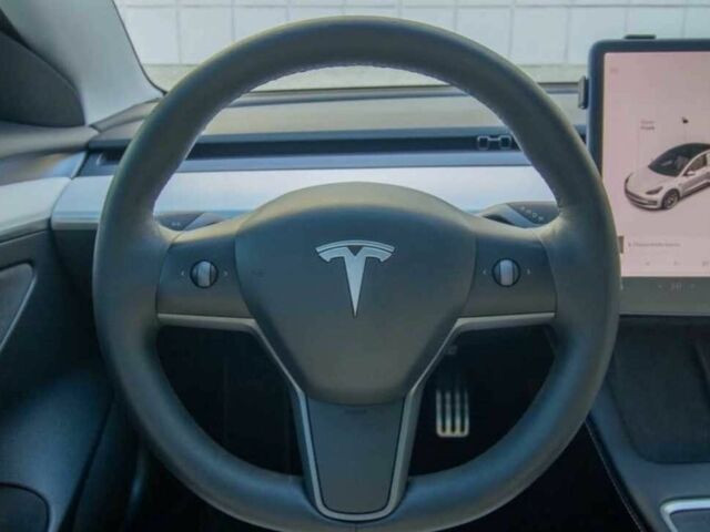 Белый Тесла Модель 3, объемом двигателя 0 л и пробегом 66 тыс. км за 14100 $, фото 10 на Automoto.ua