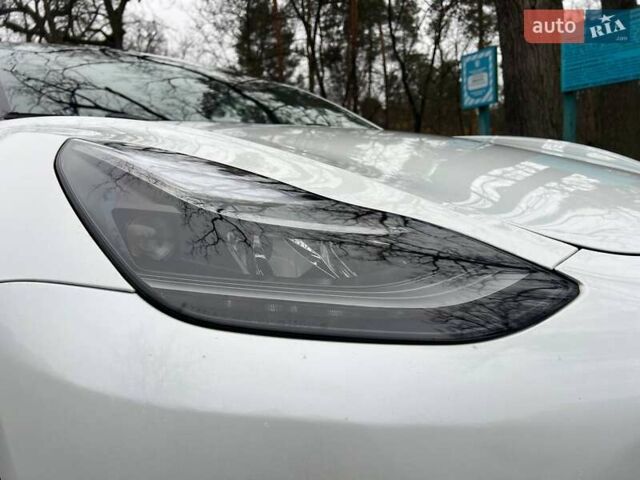 Білий Тесла Модель 3, об'ємом двигуна 0 л та пробігом 154 тис. км за 13999 $, фото 23 на Automoto.ua