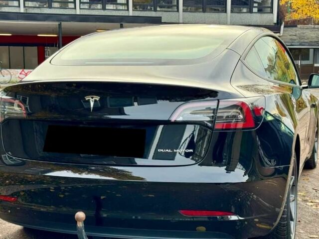 Белый Тесла Модель 3, объемом двигателя 0 л и пробегом 77 тыс. км за 11500 $, фото 5 на Automoto.ua