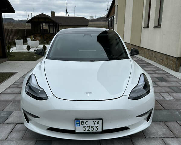 Білий Тесла Модель 3, об'ємом двигуна 0 л та пробігом 46 тис. км за 20700 $, фото 12 на Automoto.ua