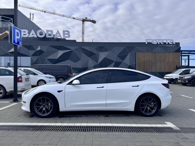 Тесла Модель 3 2021 в Луцке на Automoto.ua Белый Тесла Модель 3, объемом двигателя 0 л и пробегом 170 тыс. км за 18500 $, фото 4 на Automoto.ua
