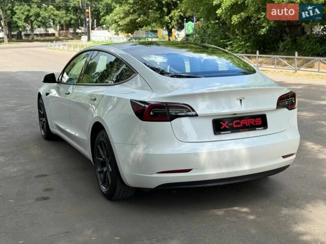 Білий Тесла Модель 3, об'ємом двигуна 0 л та пробігом 107 тис. км за 15450 $, фото 2 на Automoto.ua