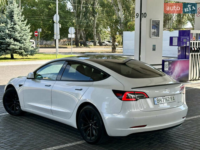 Тесла Модель 3 2021 у Одесі на Automoto.ua Білий Тесла Модель 3, об'ємом двигуна 0 л та пробігом 98 тис. км за 17800 $, фото 27 на Automoto.ua