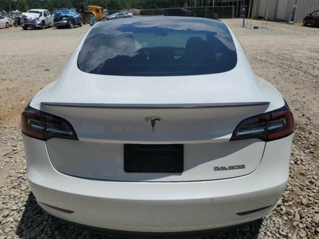 Білий Тесла Модель 3, об'ємом двигуна 0 л та пробігом 82 тис. км за 15200 $, фото 9 на Automoto.ua