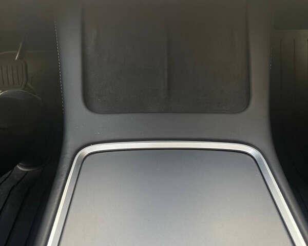 Тесла Модель 3 2021 в Днепре (Днепропетровске) на Automoto.ua Белый Тесла Модель 3, объемом двигателя 0 л и пробегом 131 тыс. км за 21500 $, фото 21 на Automoto.ua