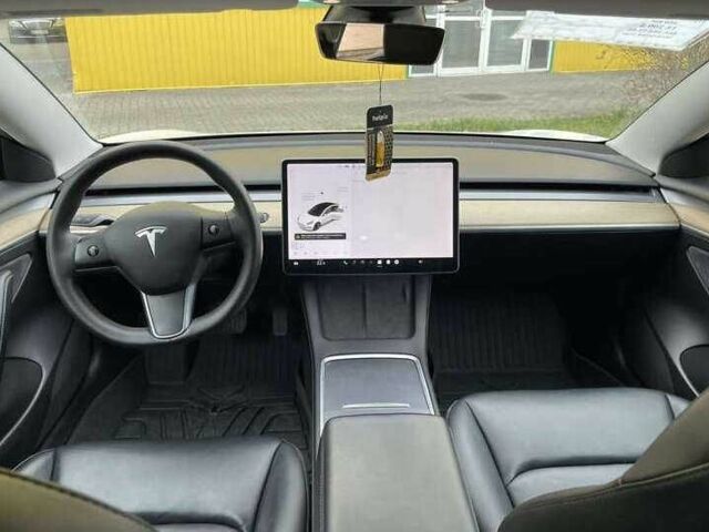 Белый Тесла Модель 3, объемом двигателя 0 л и пробегом 118 тыс. км за 13200 $, фото 9 на Automoto.ua