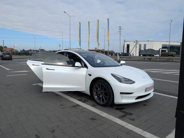 Тесла Модель 3 2021 в Луцке на Automoto.ua Белый Тесла Модель 3, объемом двигателя 0 л и пробегом 170 тыс. км за 17000 $, фото 16 на Automoto.ua