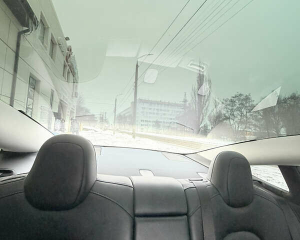 Білий Тесла Модель 3, об'ємом двигуна 0 л та пробігом 205 тис. км за 17500 $, фото 18 на Automoto.ua