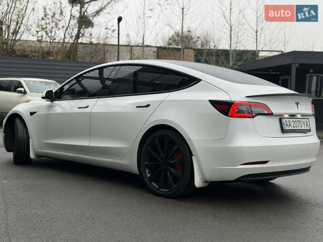 Білий Тесла Модель 3, об'ємом двигуна 0 л та пробігом 63 тис. км за 19500 $, фото 9 на Automoto.ua