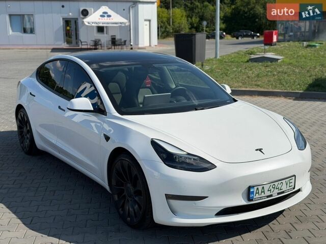 Білий Тесла Модель 3, об'ємом двигуна 0 л та пробігом 118 тис. км за 24900 $, фото 15 на Automoto.ua