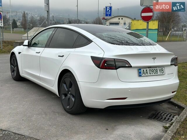 Білий Тесла Модель 3, об'ємом двигуна 0 л та пробігом 100 тис. км за 21000 $, фото 3 на Automoto.ua
