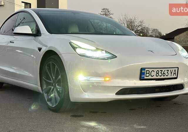 Білий Тесла Модель 3, об'ємом двигуна 0 л та пробігом 35 тис. км за 21999 $, фото 28 на Automoto.ua