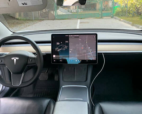 Білий Тесла Модель 3, об'ємом двигуна 0 л та пробігом 200 тис. км за 17000 $, фото 9 на Automoto.ua