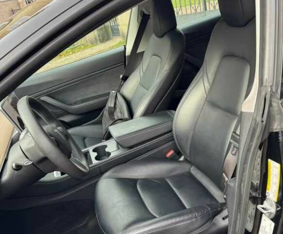 Белый Тесла Модель 3, объемом двигателя 0 л и пробегом 77 тыс. км за 11500 $, фото 7 на Automoto.ua