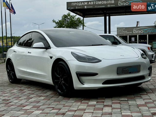 Білий Тесла Модель 3, об'ємом двигуна 0 л та пробігом 61 тис. км за 22700 $, фото 41 на Automoto.ua