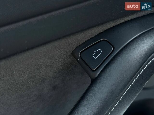 Білий Тесла Модель 3, об'ємом двигуна 0 л та пробігом 185 тис. км за 16500 $, фото 44 на Automoto.ua