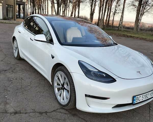 Белый Тесла Модель 3, объемом двигателя 0 л и пробегом 94 тыс. км за 22000 $, фото 7 на Automoto.ua