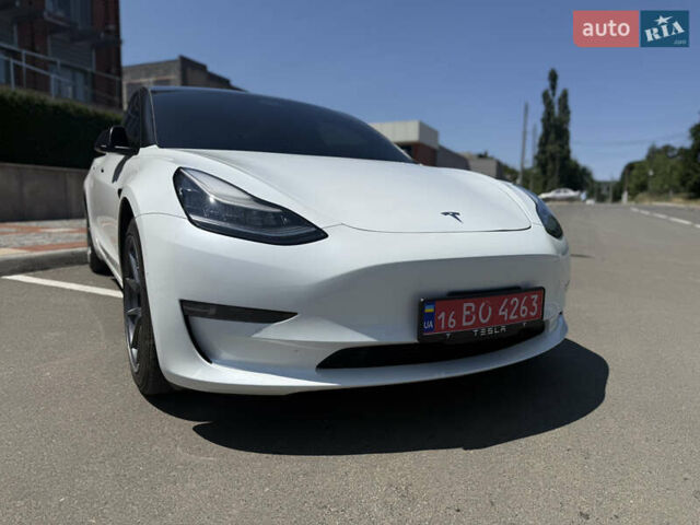Белый Тесла Модель 3, объемом двигателя 0 л и пробегом 63 тыс. км за 19500 $, фото 22 на Automoto.ua