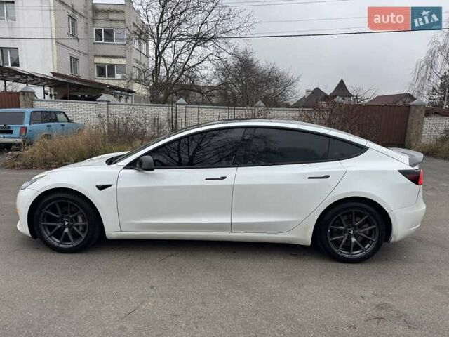 Белый Тесла Модель 3, объемом двигателя 0 л и пробегом 111 тыс. км за 16000 $, фото 6 на Automoto.ua